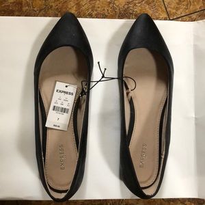 NWT! Black pointed toe flats